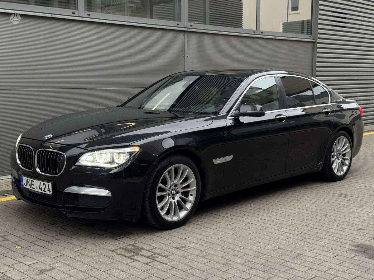 BMW 740