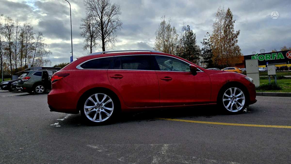 Mazda 6