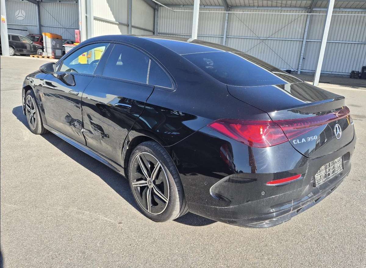 Mercedes-Benz CLA35 AMG