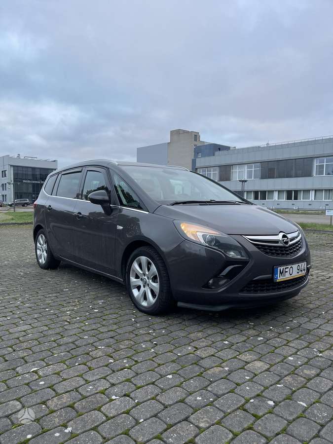 Opel Zafira Tourer