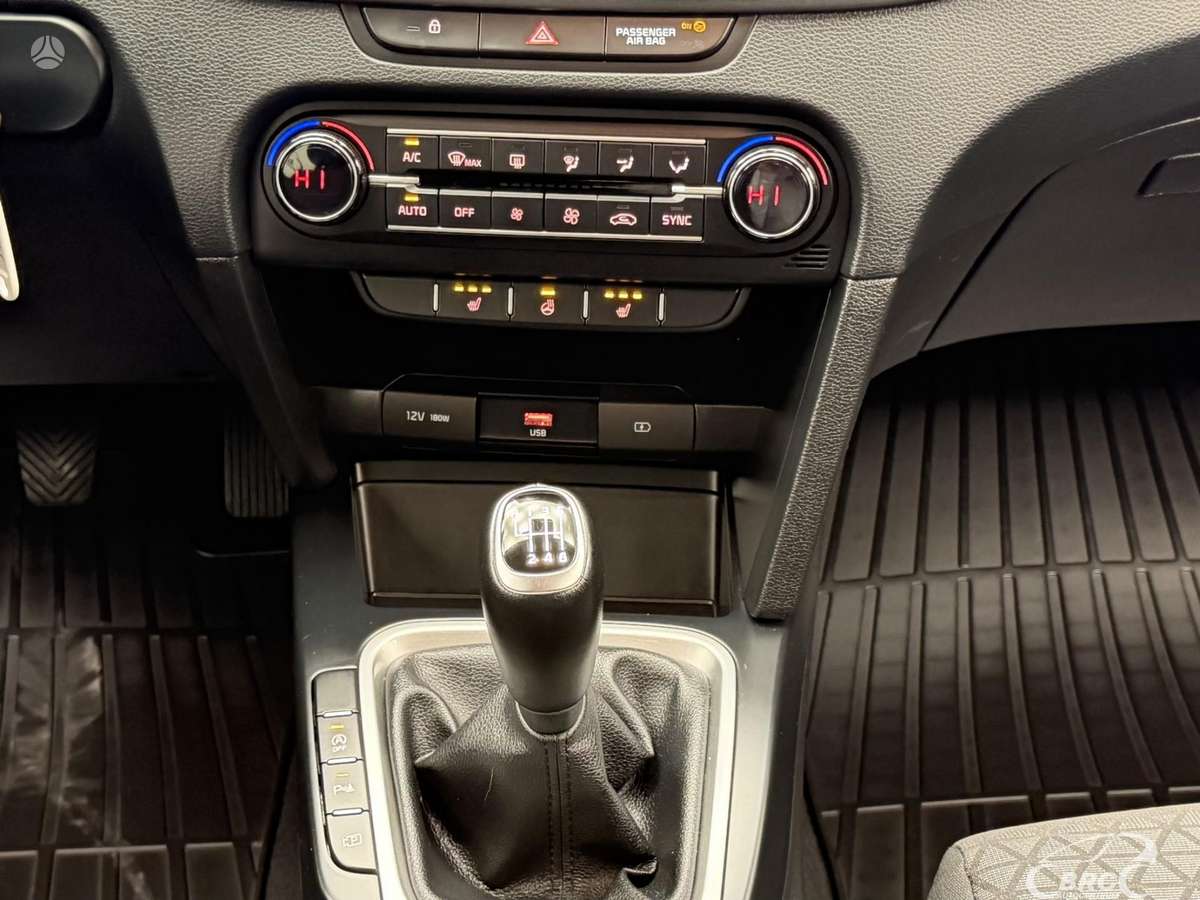Kia Ceed, 1.5 l., Хэтчбек