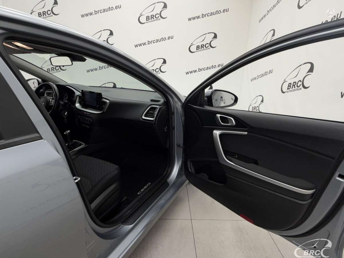 Kia Ceed, 1.5 l., Хэтчбек