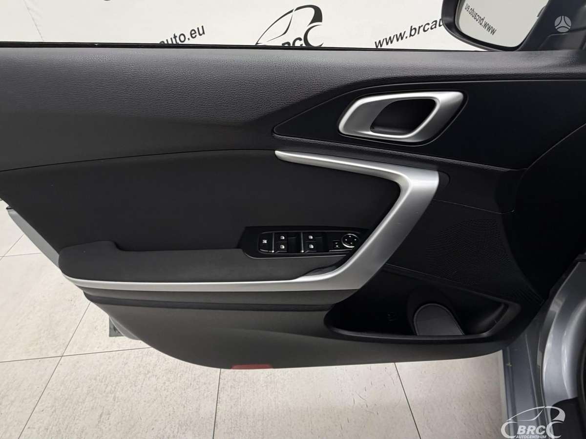 Kia Ceed, 1.5 l., Хэтчбек