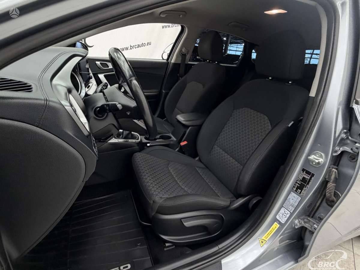 Kia Ceed, 1.5 l., Хэтчбек