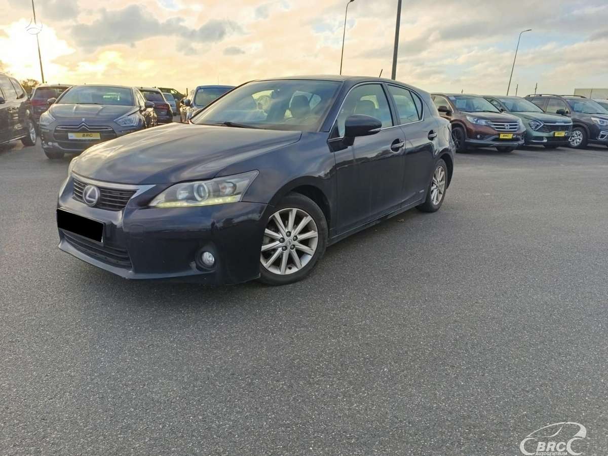 Lexus CT 200h