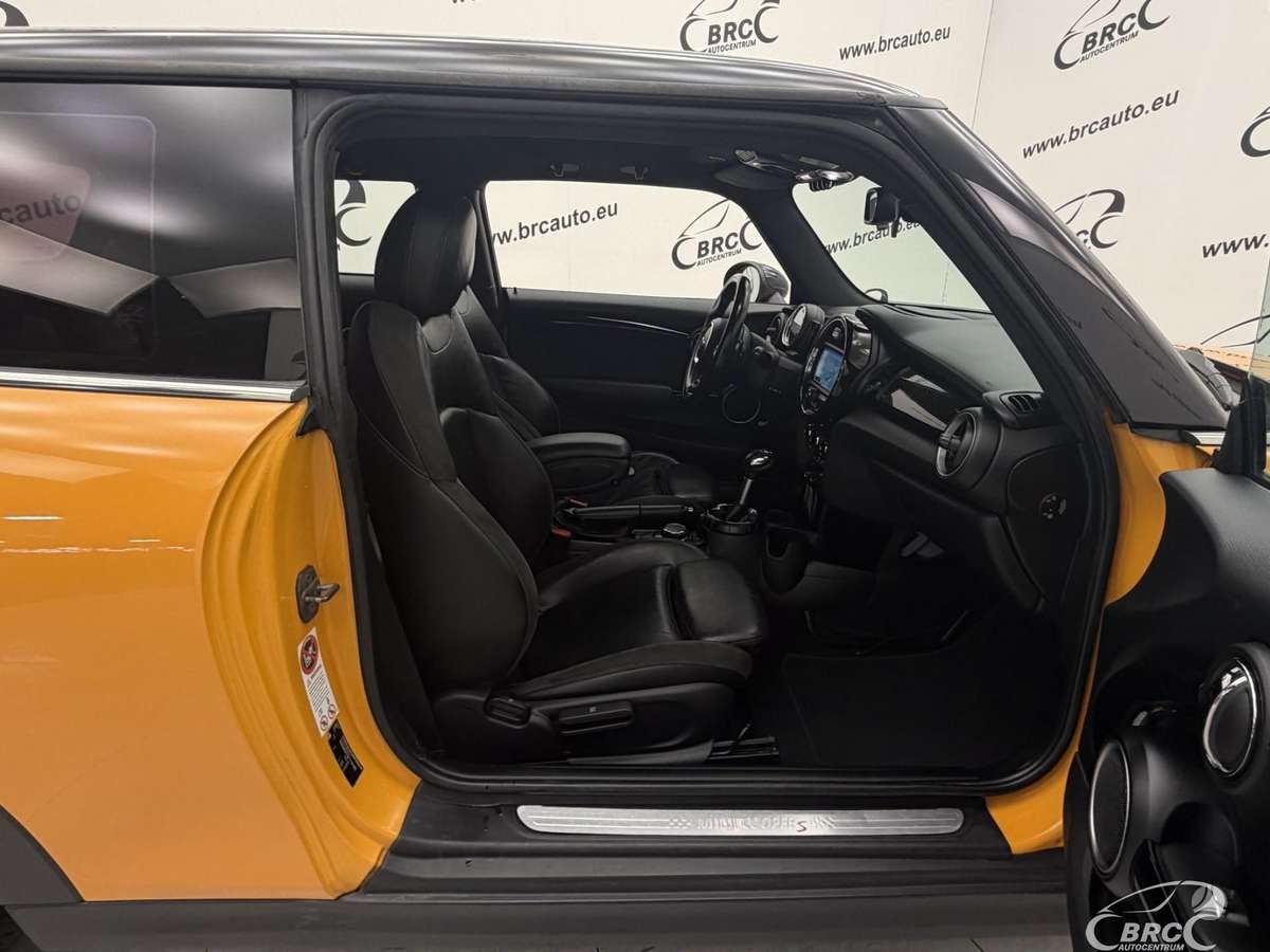 Mini Cooper, 2.0 l., Хэтчбек