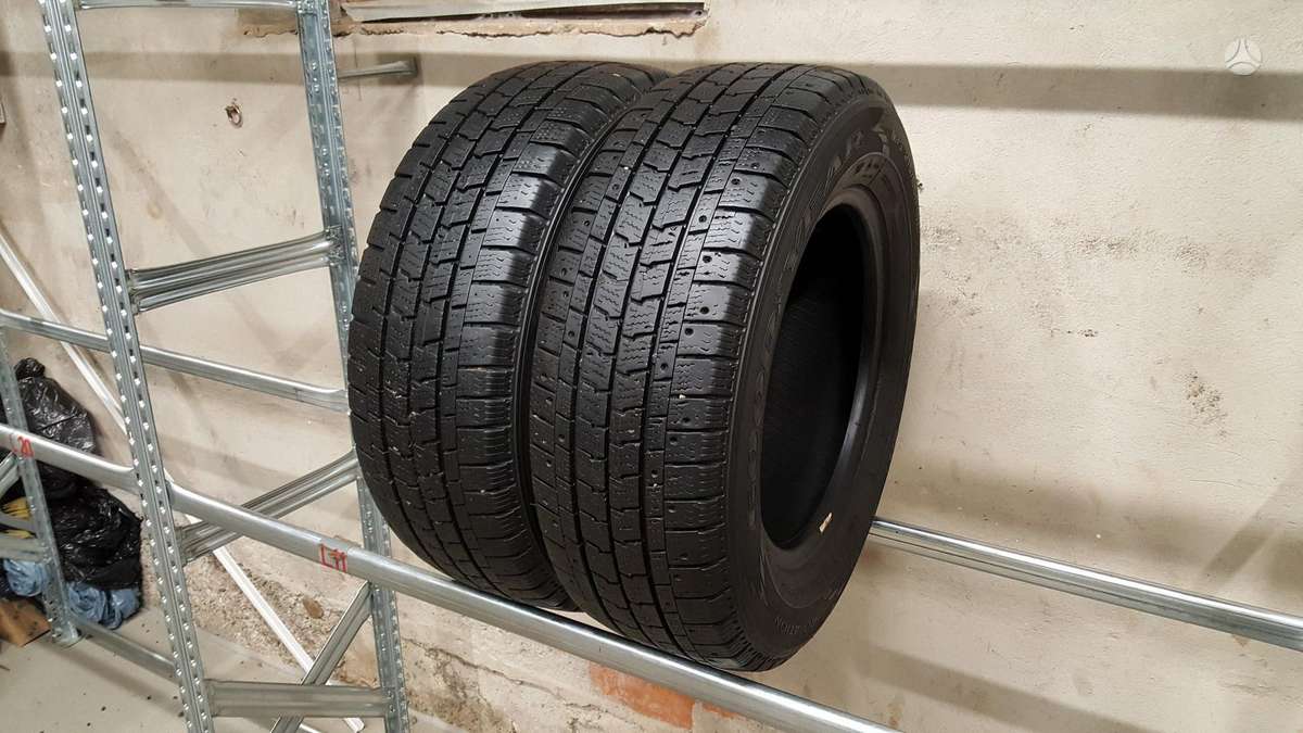 Goodyear Cargo Ultra Grip, winter 215/65 R15 | A32891474