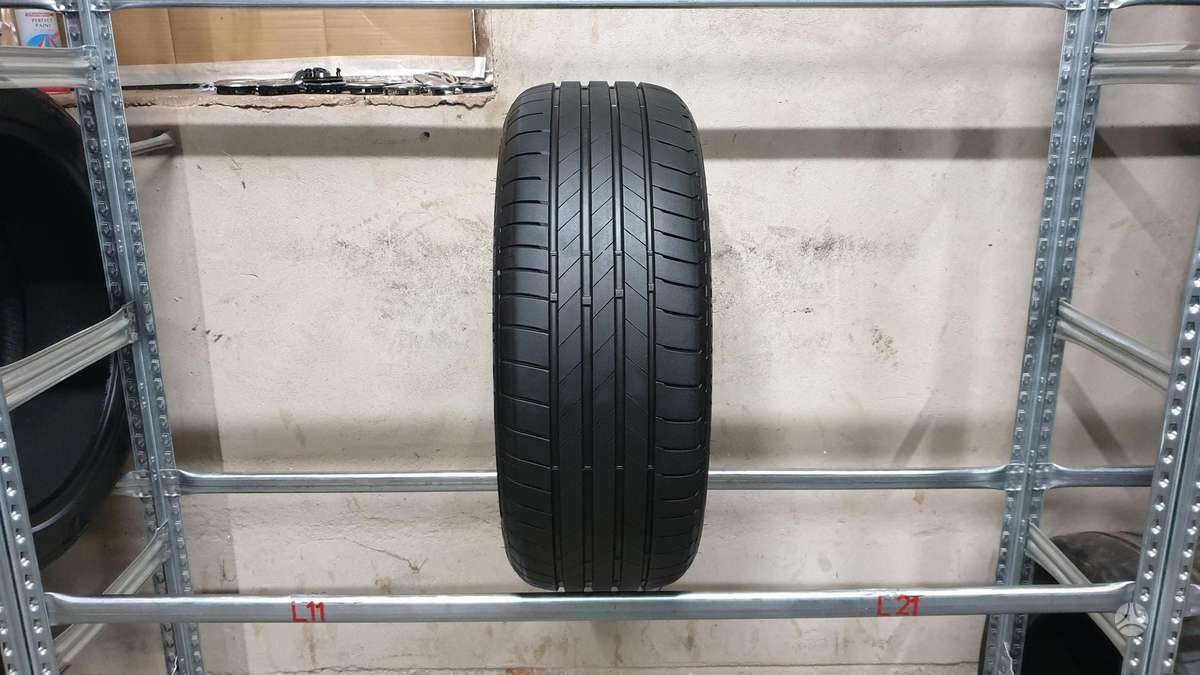Lassa Competus H/P 2, летние 235/50 R19