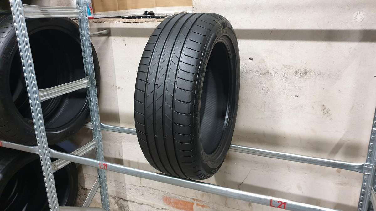 Lassa Competus H/P 2, летние 235/50 R19