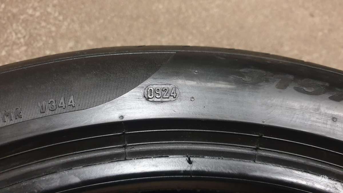 Pirelli PZero TM, летние 315/35 R21