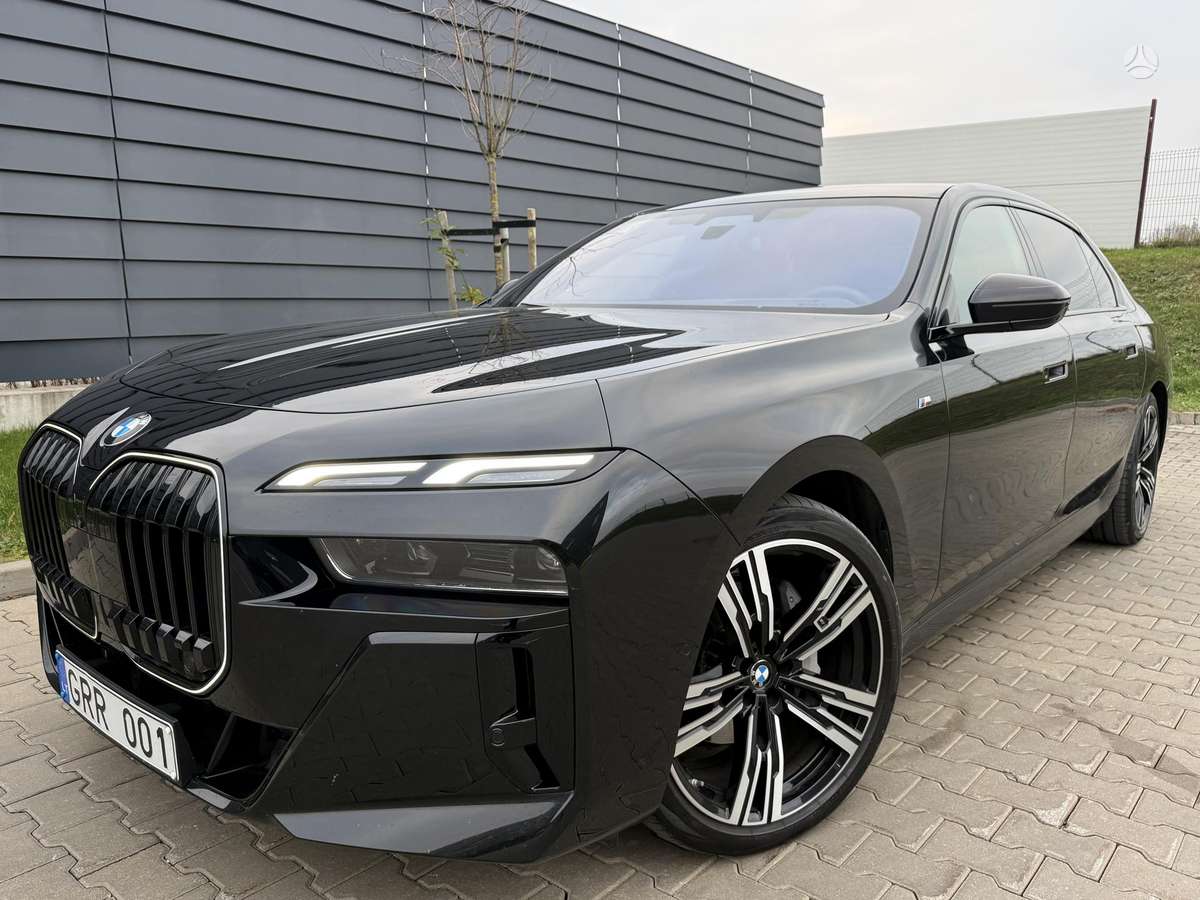 BMW 740