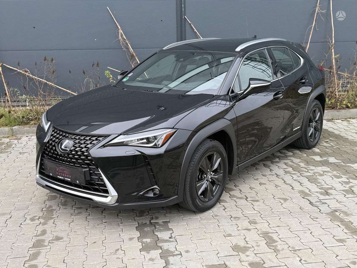 Lexus UX 250h