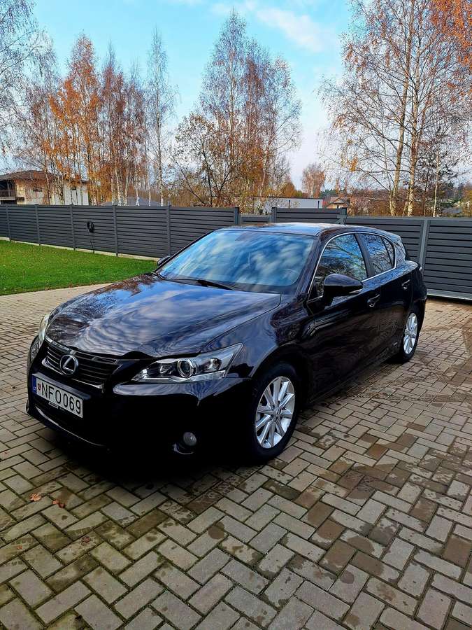 Lexus CT 200h