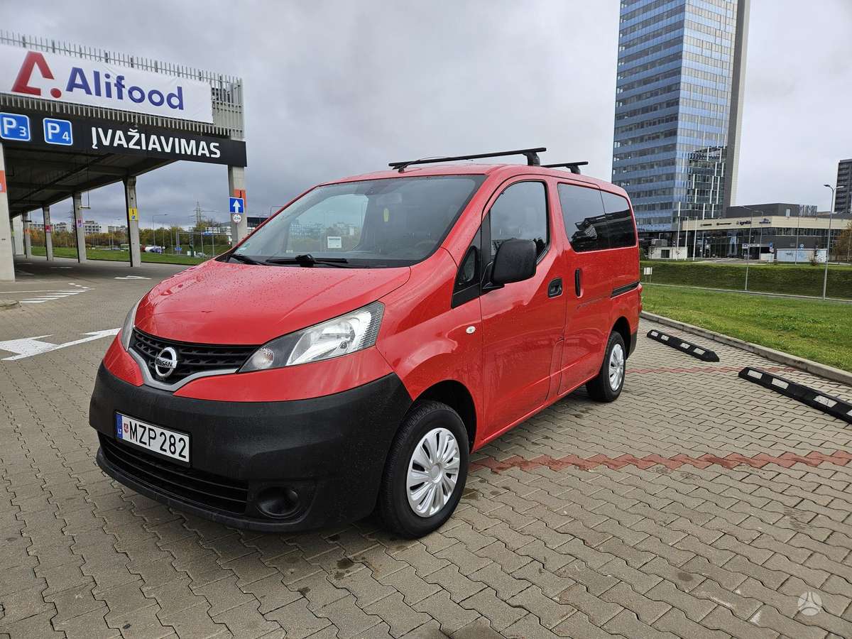 Nissan NV200