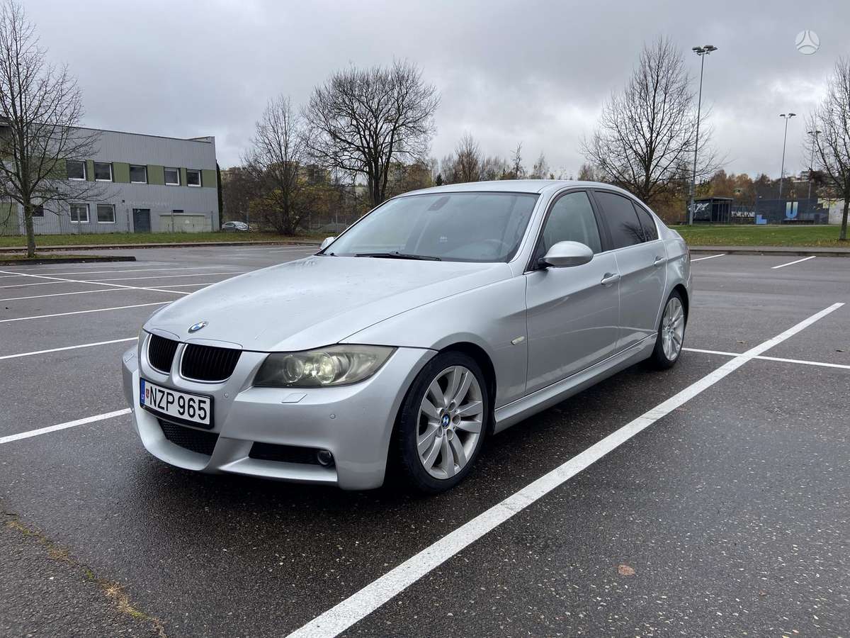 BMW 330