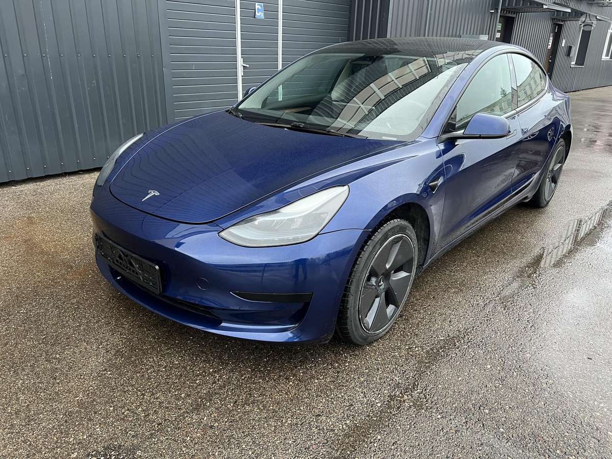 Tesla Model 3, 60 kWh, hatchback