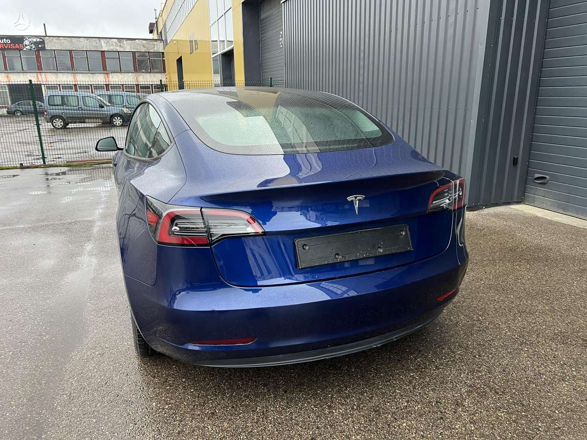 Tesla Model 3, 60 kWh, hatchback