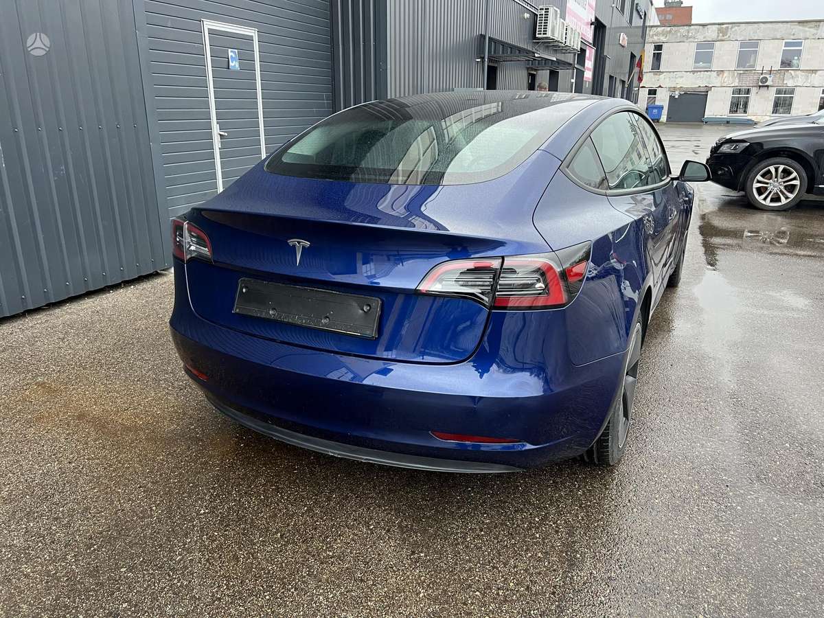 Tesla Model 3, 60 kWh, hatchback