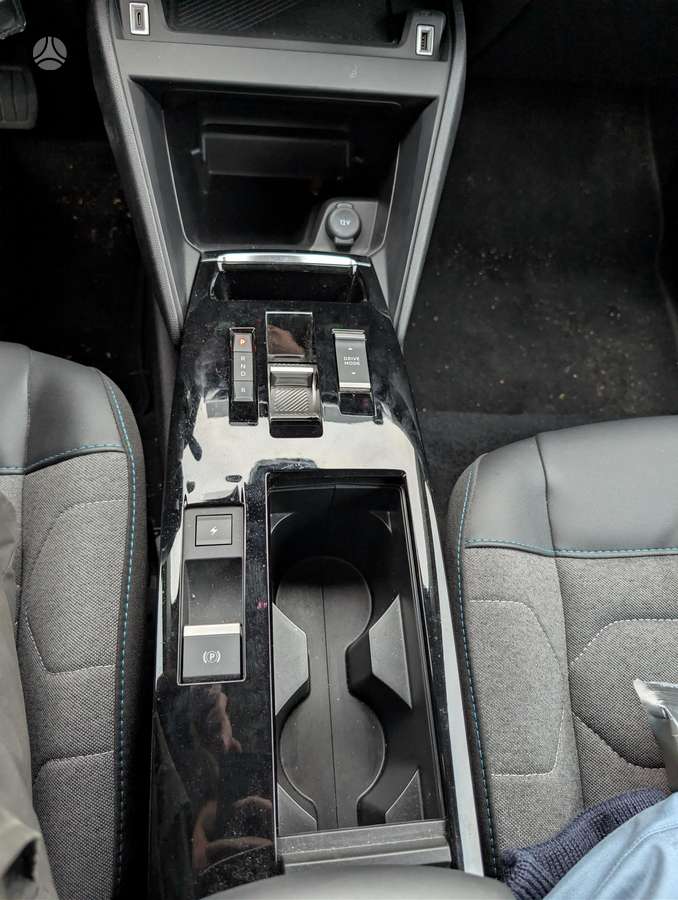 Citroen e-C4, 50 кВт·ч, Хэтчбек