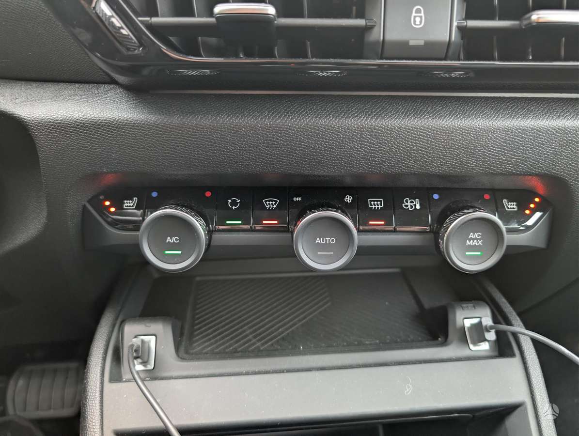 Citroen e-C4, 50 кВт·ч, Хэтчбек
