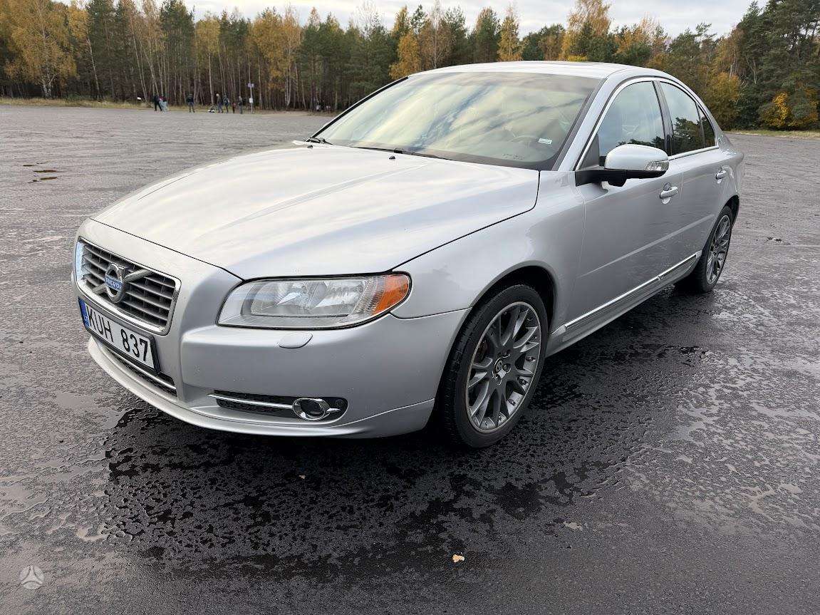 Volvo S80