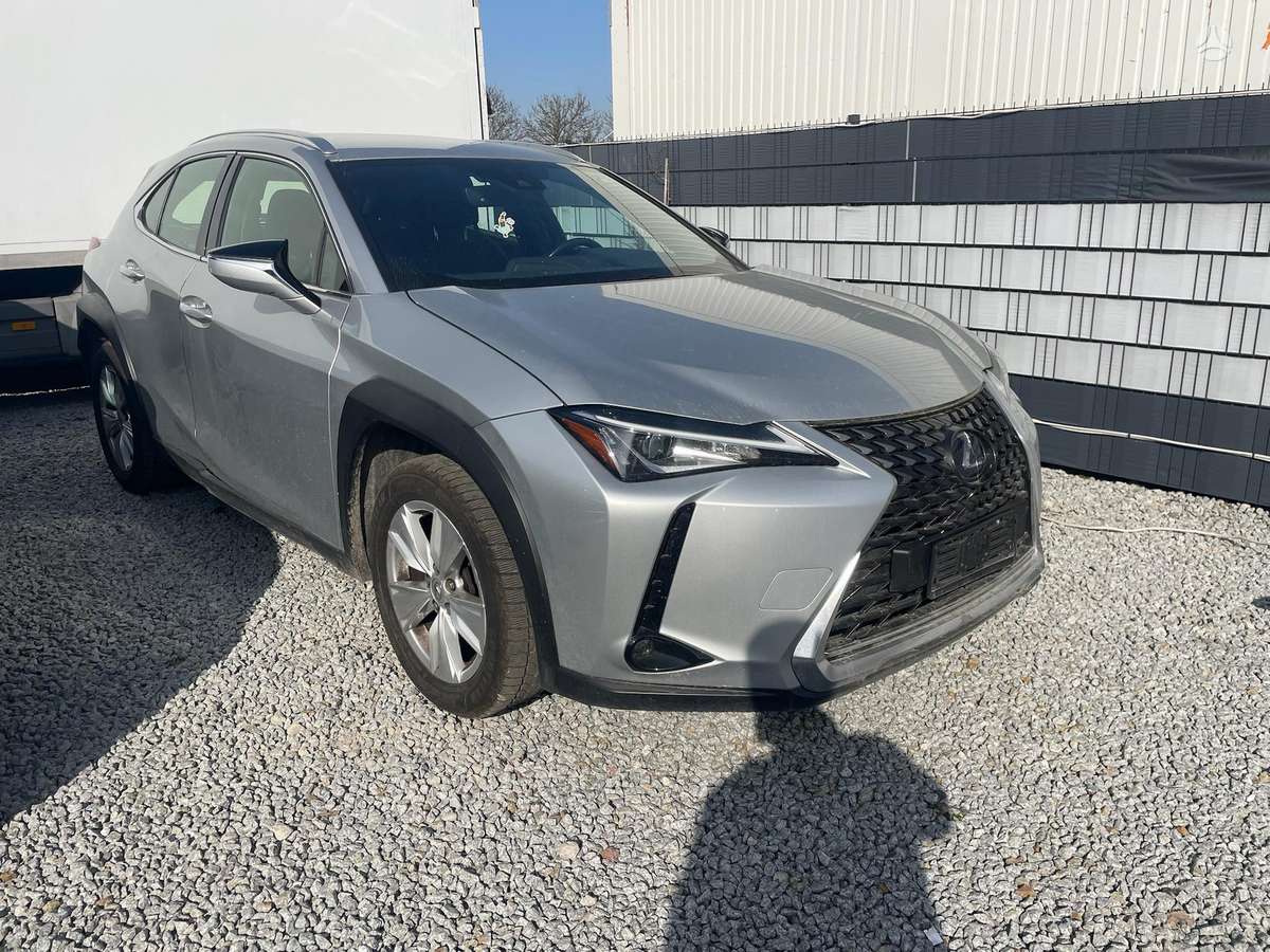 Lexus UX 250h