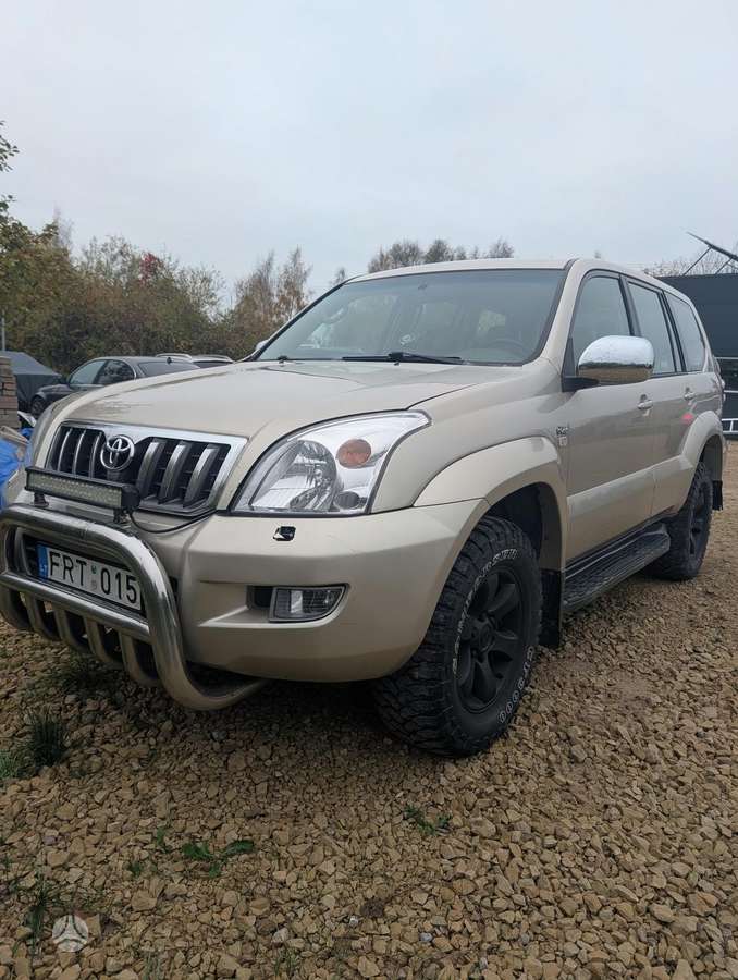 Toyota Land Cruiser