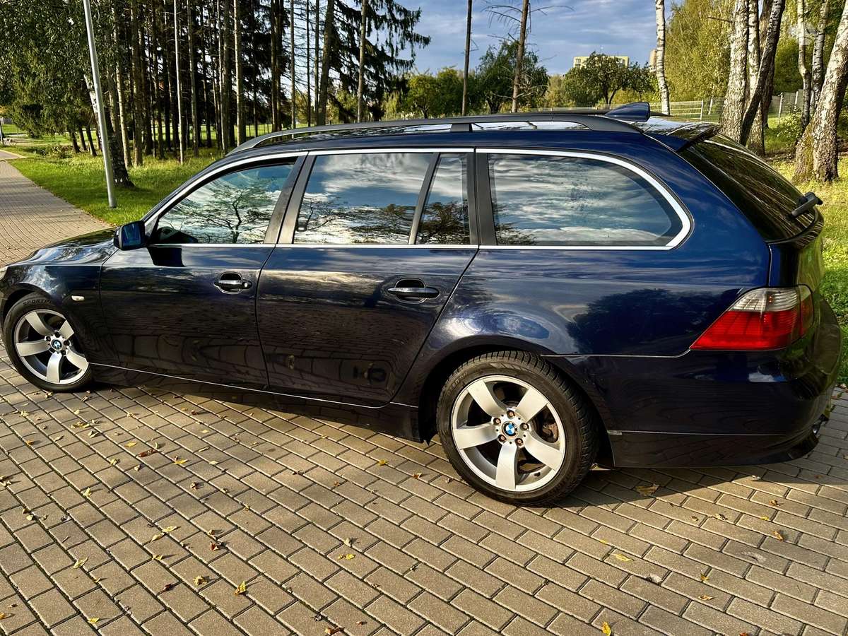 BMW 525