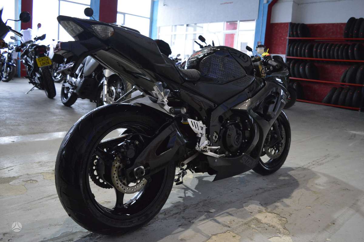 Suzuki GSX-R, superbikes