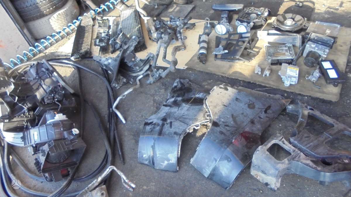 BMW X5 Gal dangtis 4 duris