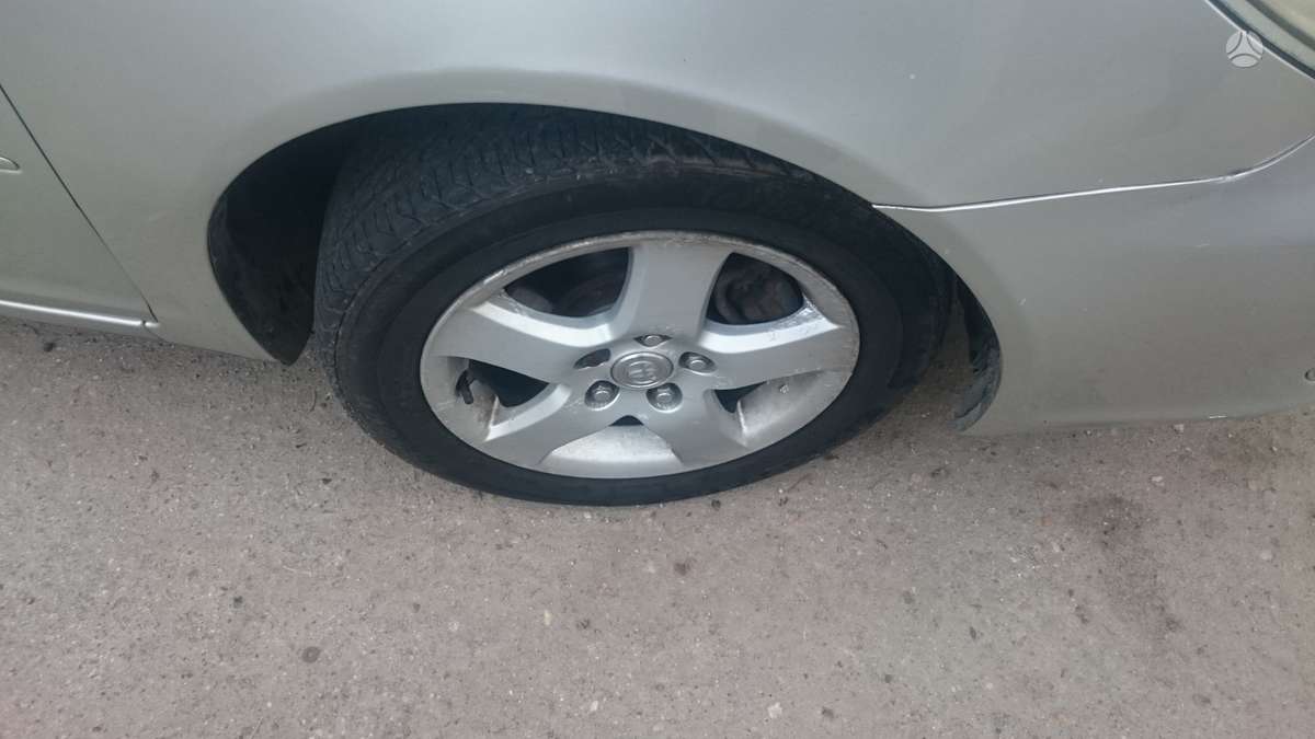 Toyota Camry по частям