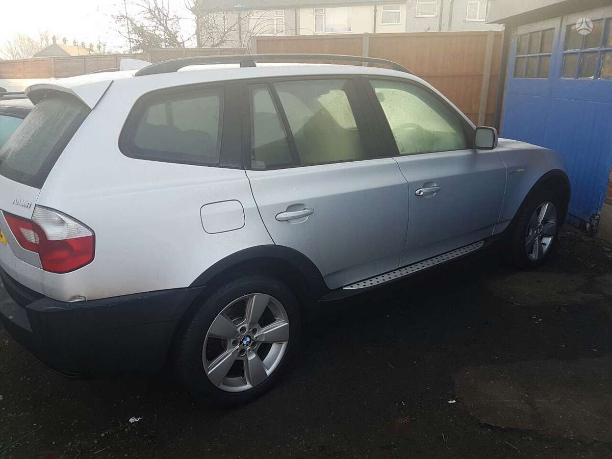 BMW X3, lengvojo lydinio, R18