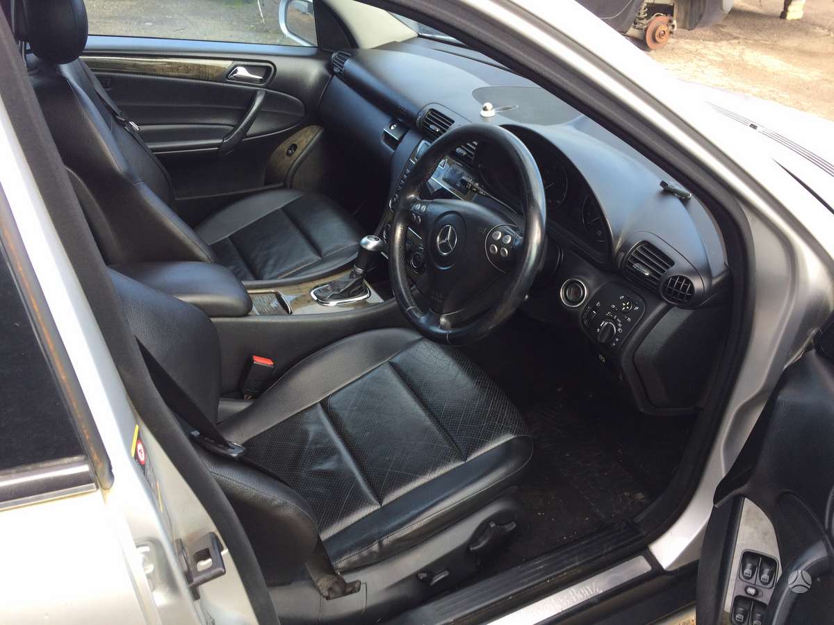 Mercedes-Benz C220 Variklio defektas