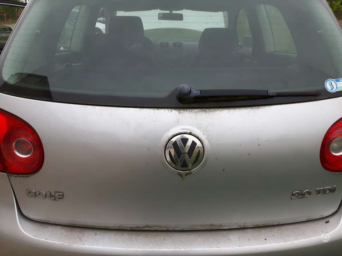 Volkswagen Golf dalimis