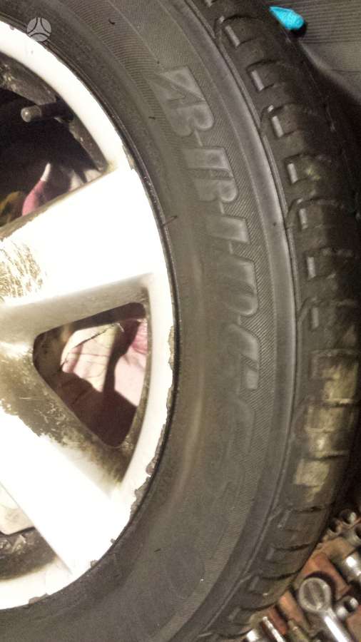 Bridgestone Dueller H/P, summer 215/60 R17