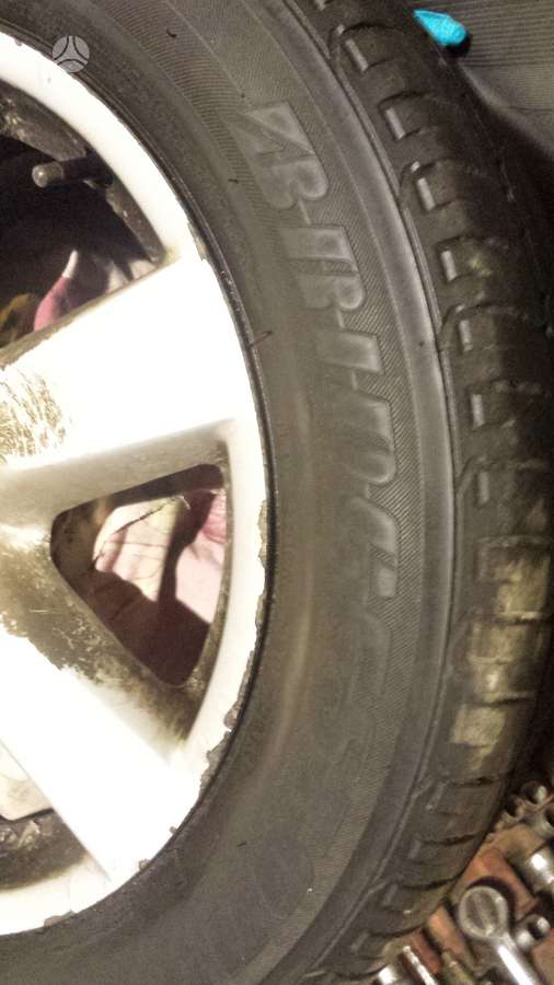 Bridgestone Dueller H/P, vasarinės 215/60 R17
