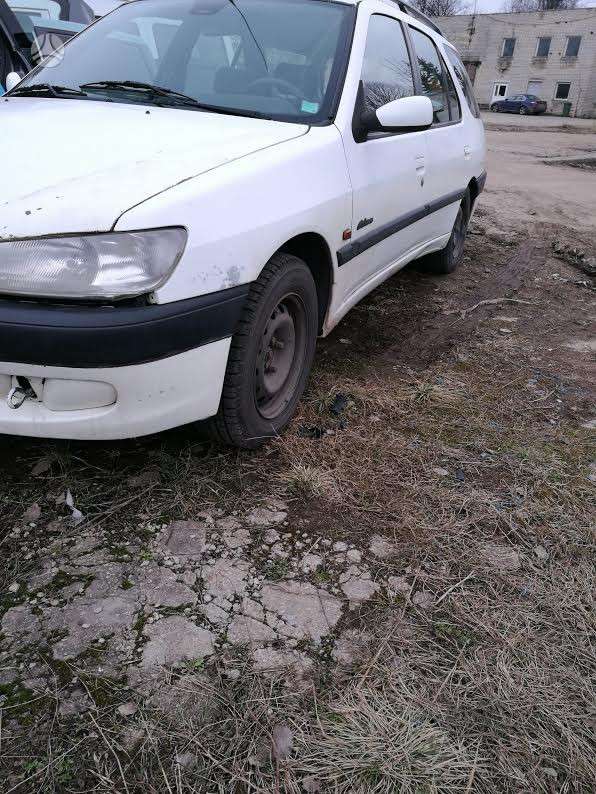 Peugeot 306