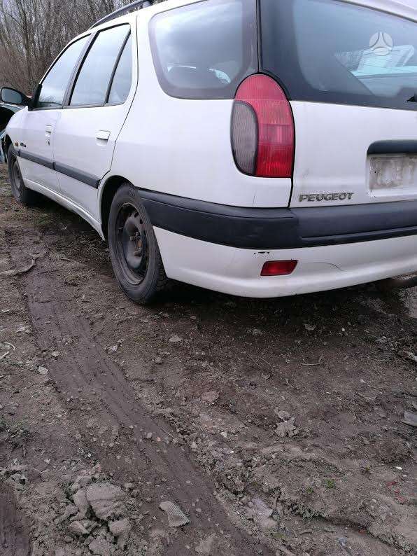 Peugeot 306