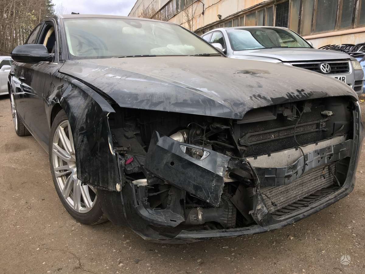 Audi A8 rezerves daļās