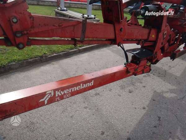 Kverneland PL 100, plūgai