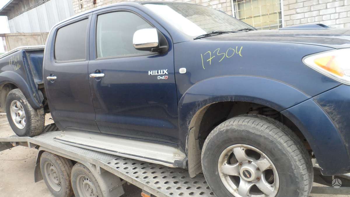 Toyota Hilux rezerves daļās. Turime daug detaliu hillux