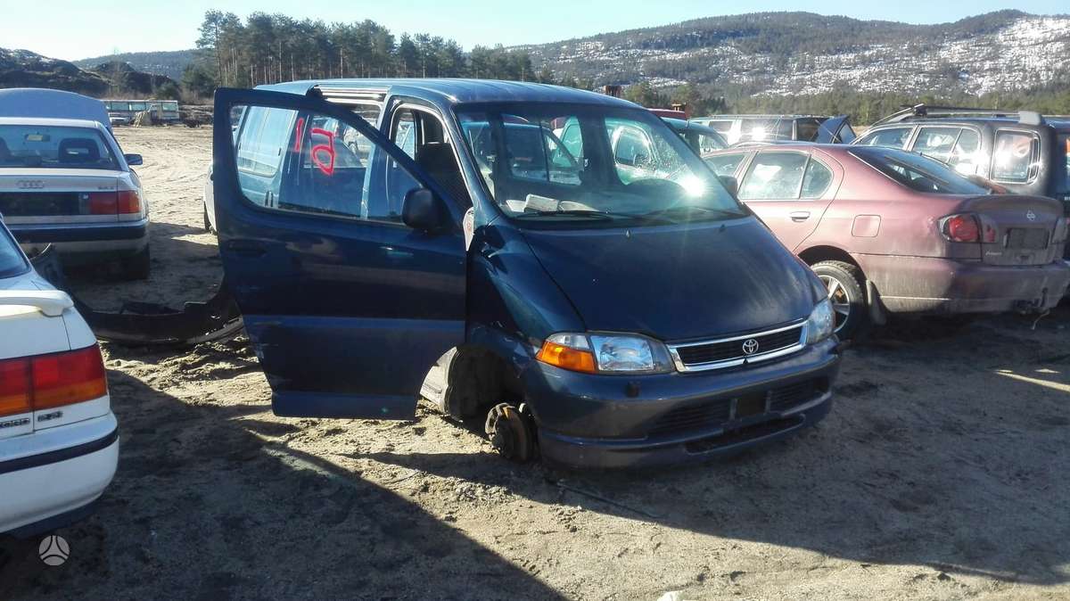 Toyota Hiac, passenger vans