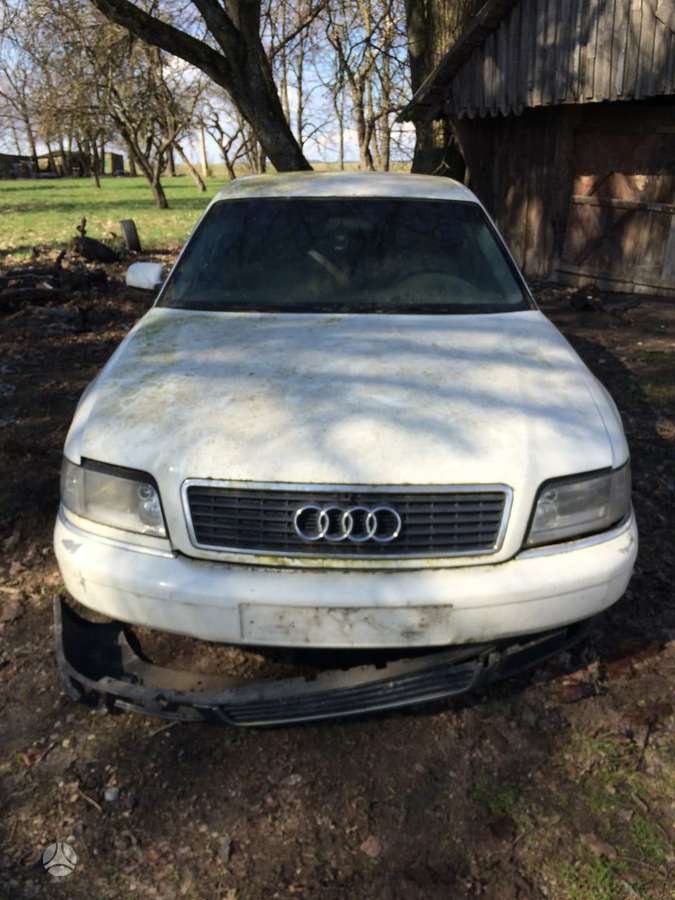 Audi A8