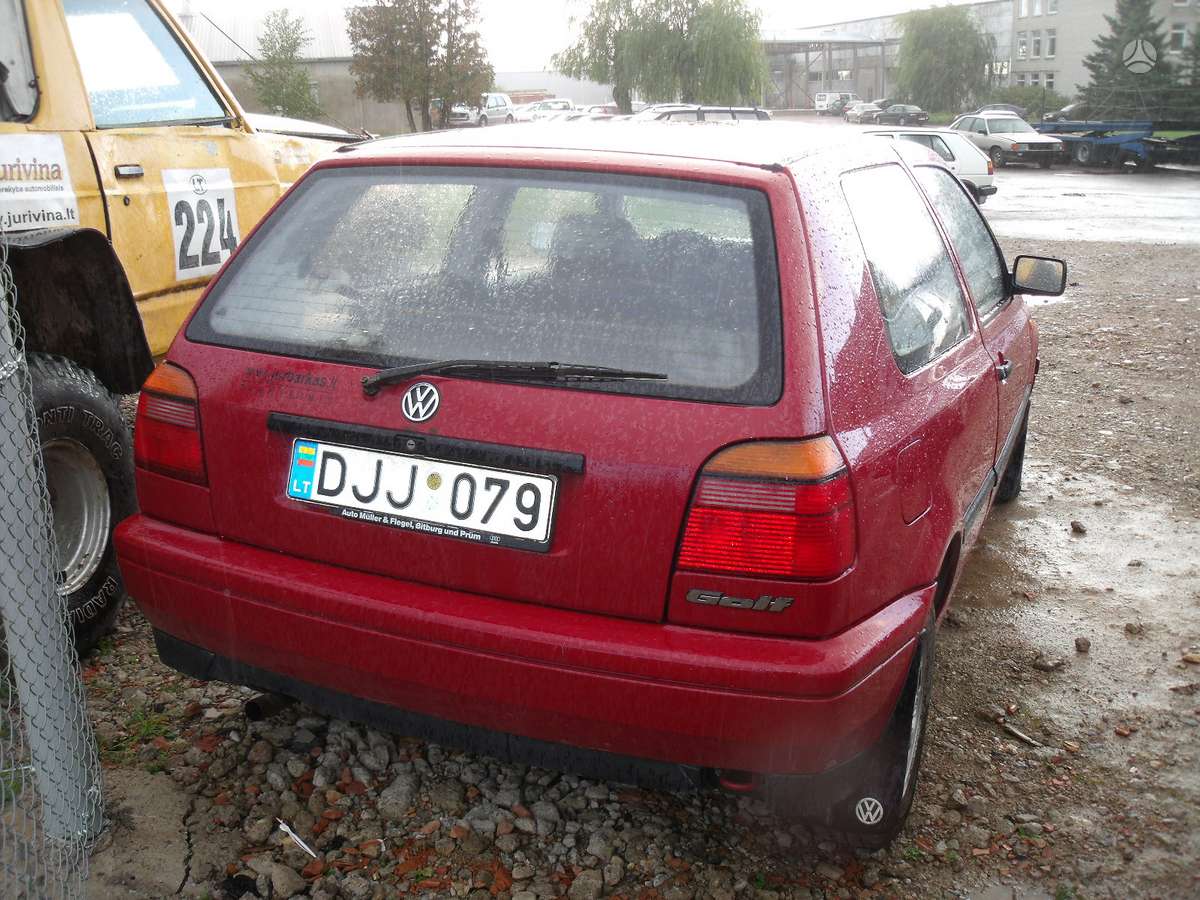 Volkswagen Golf 1 4i 1 9tdi