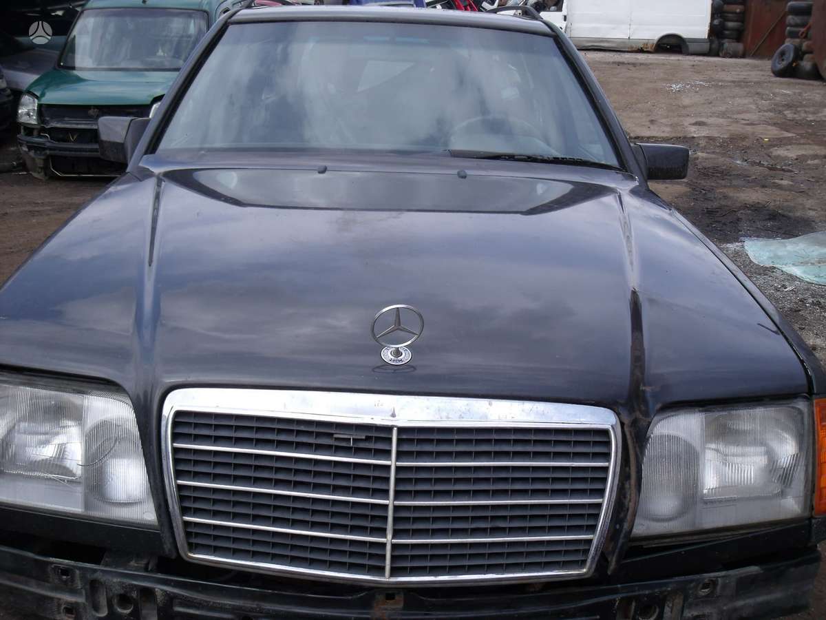 Mercedes-Benz E300 Dalimis