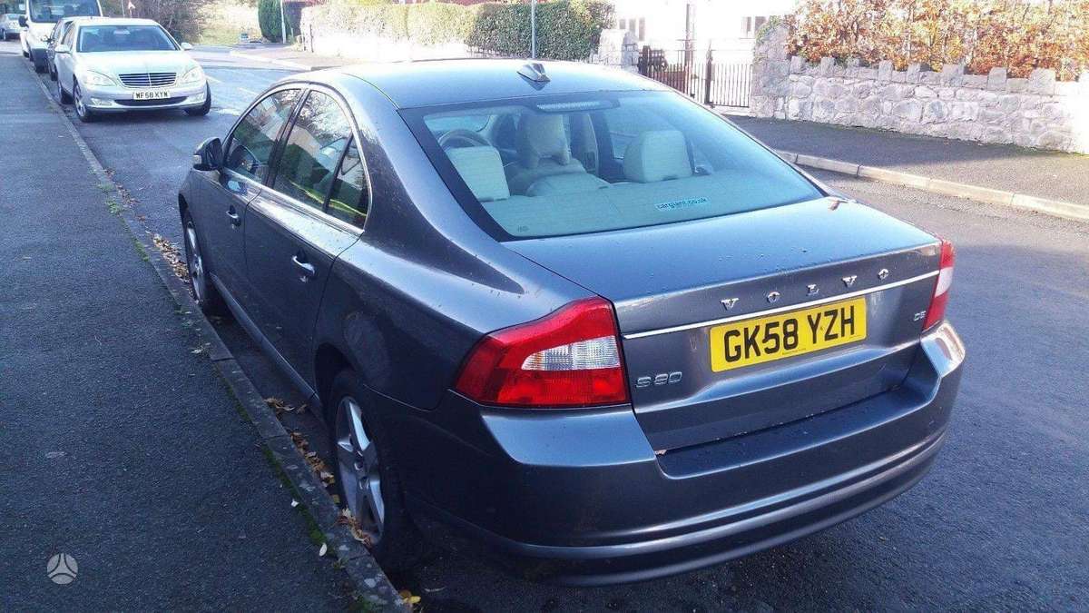 Volvo S80
