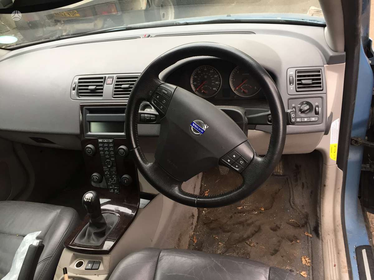 Volvo V50