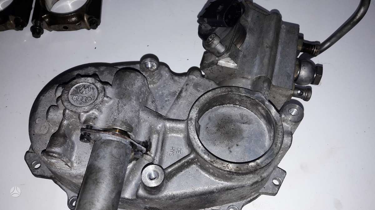 Volkswagen Golf, AXW, variklio detalės