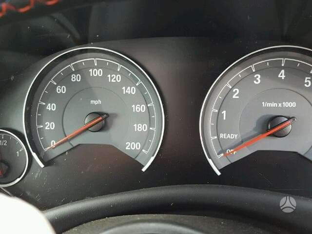 BMW 4 serija dalimis