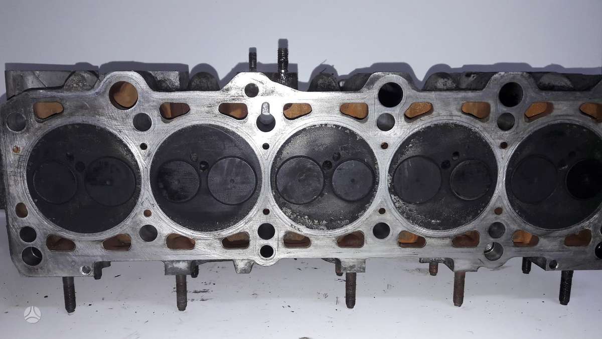 Volkswagen LT, Bbf, pistons, cylinder head